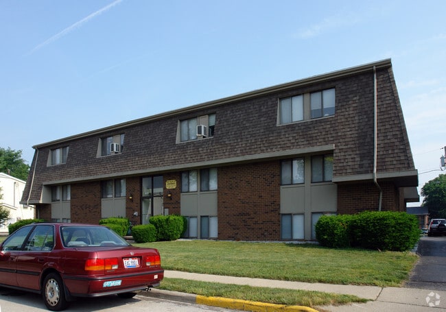 Building Photo - 835 4th St