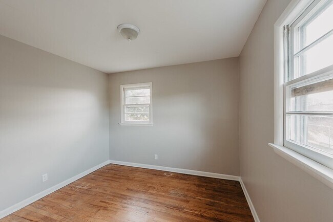 Building Photo - 4607 Beverly Kay Dr