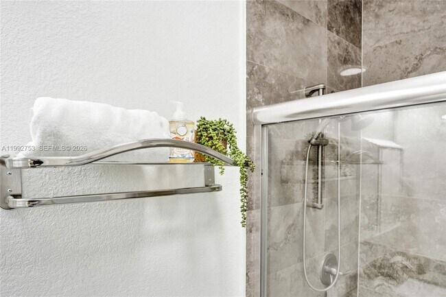 Building Photo - 60 NE 26th St