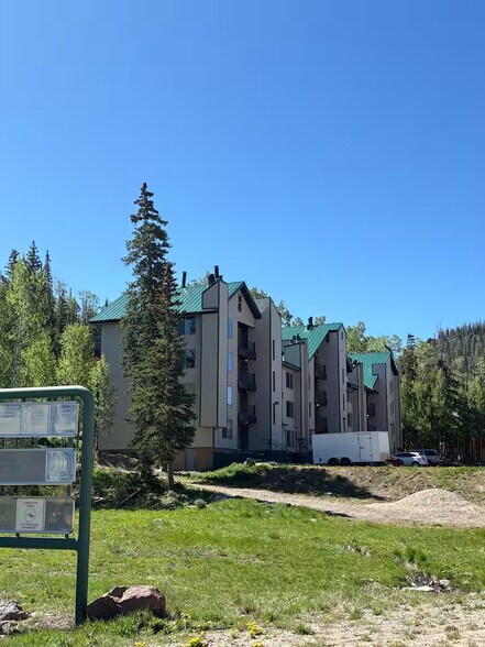 Building Photo - 651 S Snowflake Ln