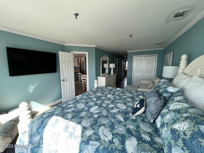 Building Photo - 790 New River Inlet Rd