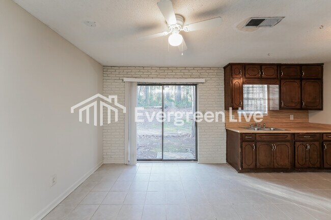 Building Photo - 5355 Bleckley Ct