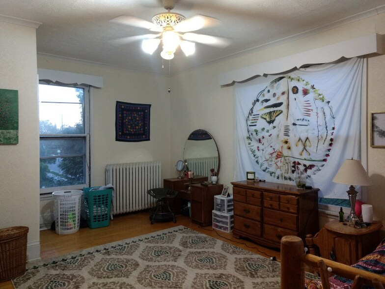 Building Photo - 224 E Michigan St