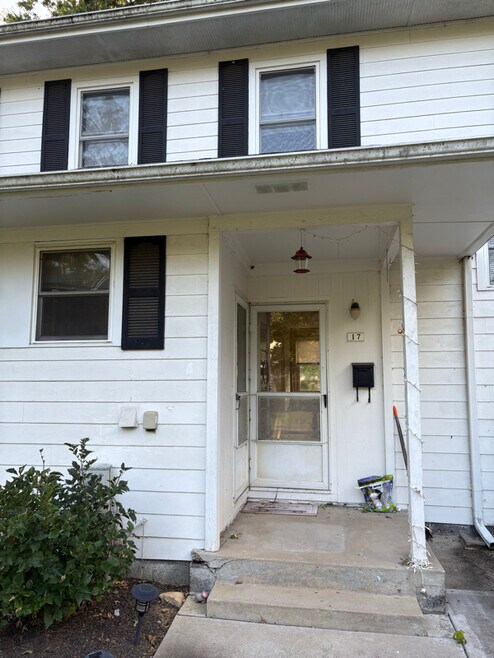 Building Photo - 13 Dewitt St