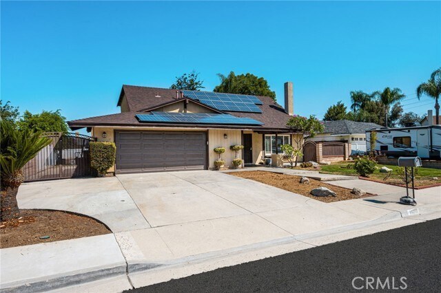 Building Photo - 1129 Iris Cir