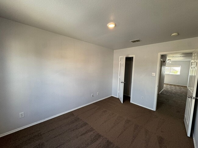 Building Photo - 2-Story Home on a Corner Cul-de-Sac in Wes...