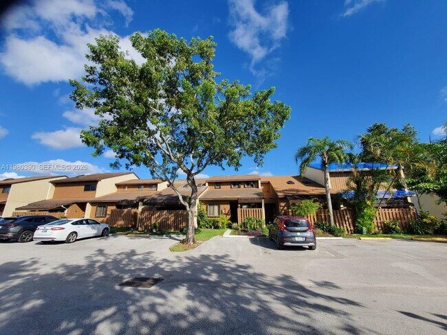 Building Photo - 4206 SW 87th Terrace