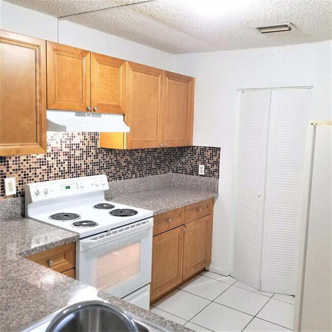 Building Photo - 11403 NW 35th St