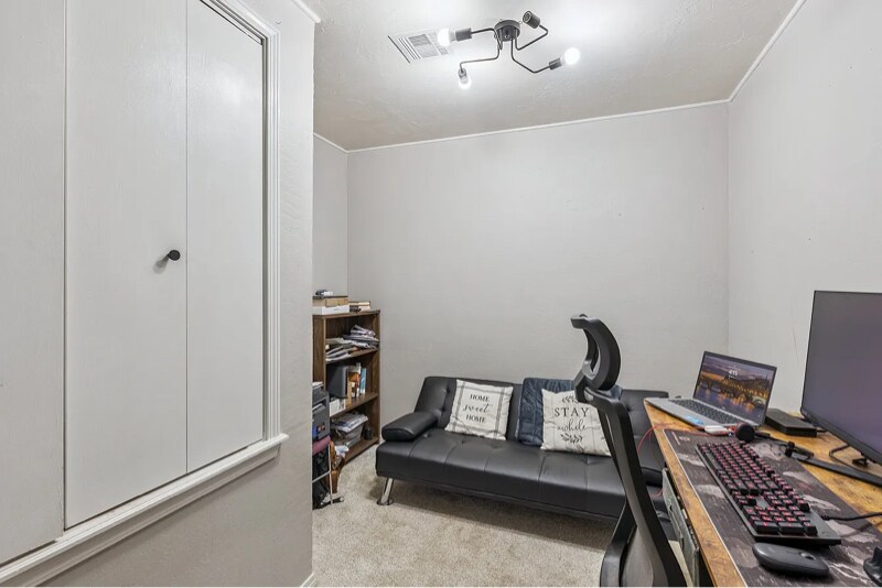 Building Photo - 1316 Sunrise Dr