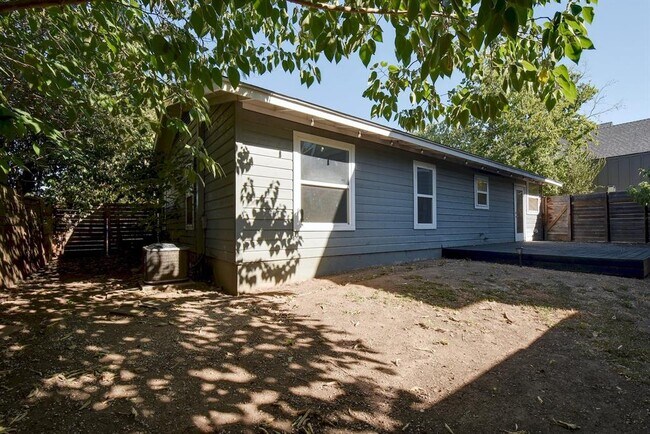 Building Photo - 4805 Brighton Rd