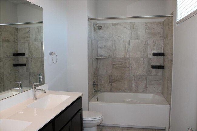 Building Photo - 15008 Casbah Dr