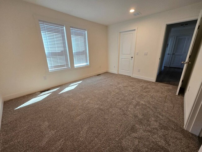 Building Photo - 359 Lemon Dr