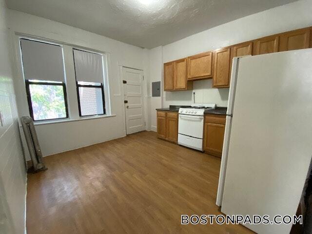 Building Photo - 1381 Commonwealth Avenue