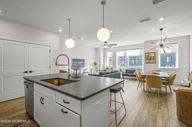 Building Photo - 300 Asbury Ave