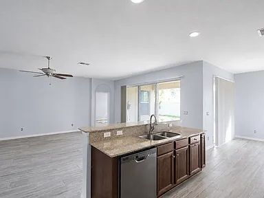 Building Photo - Welcome to this beautifully maintained home in the highly sought-after Creekwood neighborhood, wh...