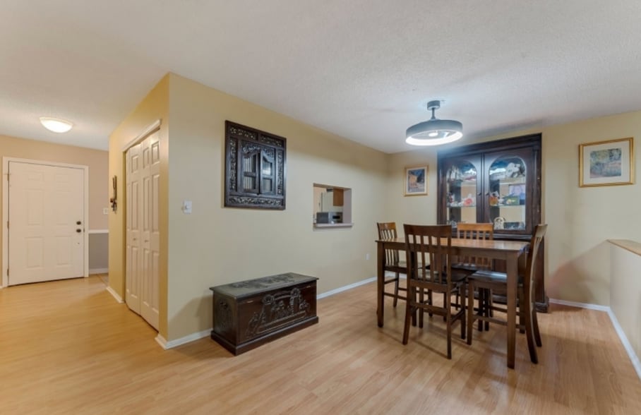 Building Photo - 403 Red Crest Ln