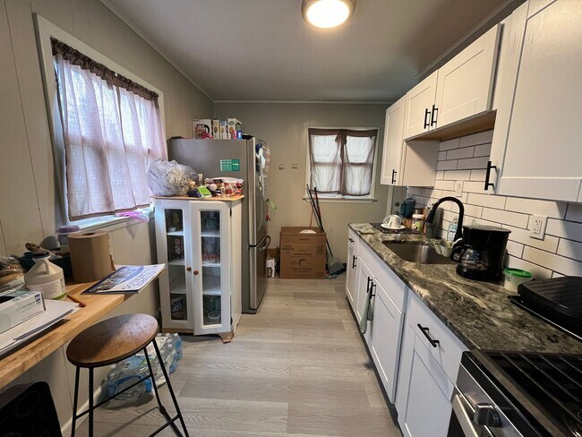 Building Photo - A newly remodeled 2-bedroom, 1-bathroom ranch home with central air and gas heat in a fantastic l...