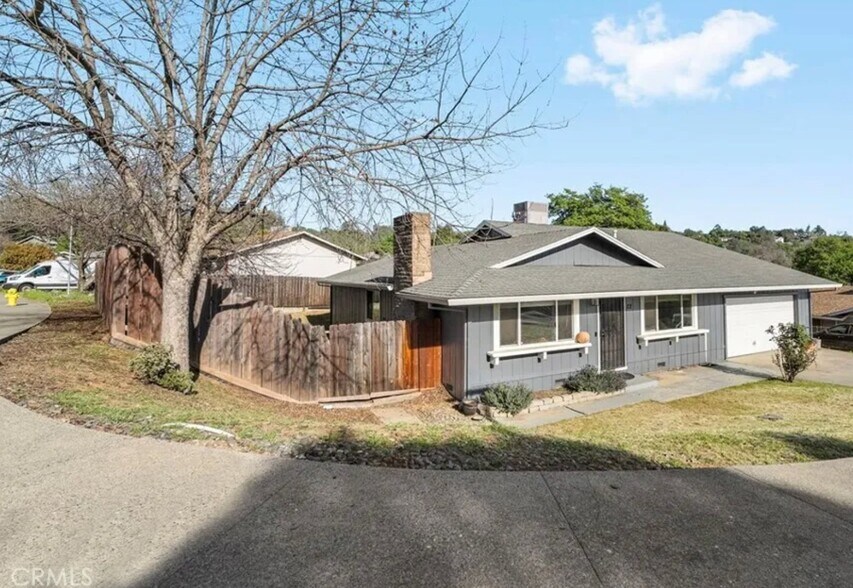 Building Photo - 22 Coventry Dr