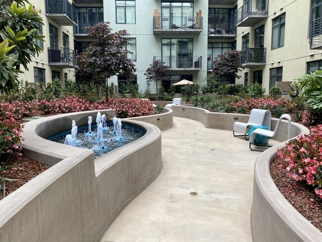 Building Photo - 1050 Island Ave