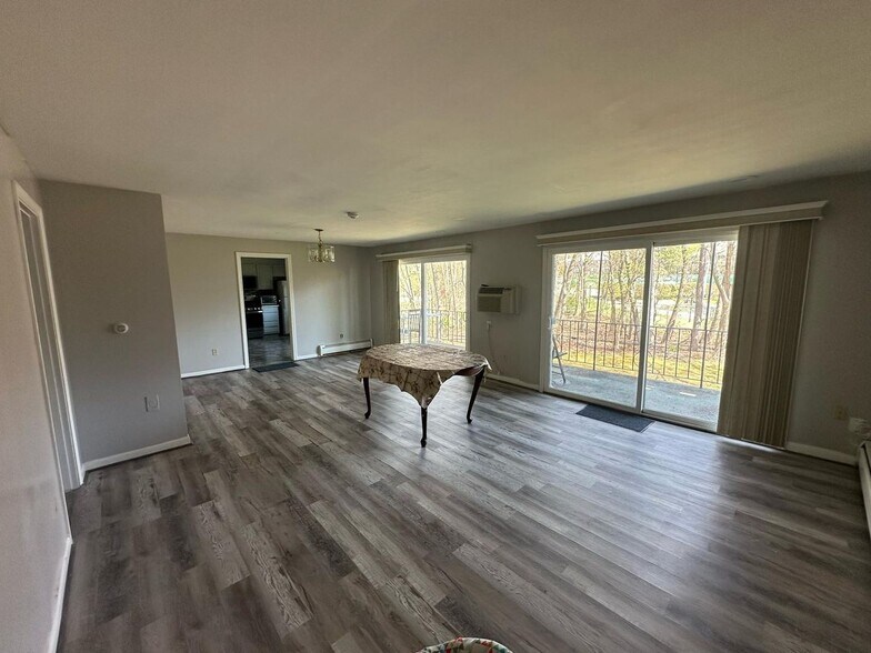 Building Photo - 48 Fernview Ave