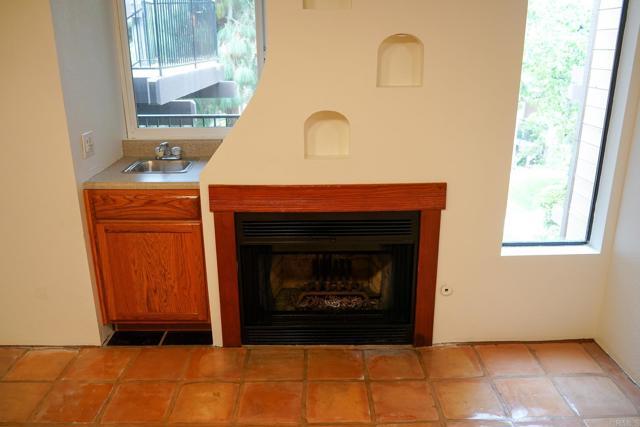 Building Photo - 4009 Canario St