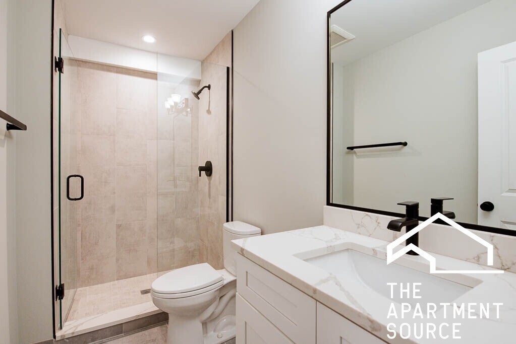 Building Photo - 4409 N Seeley Ave