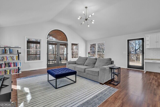 Building Photo - 3474 Hildon Cir