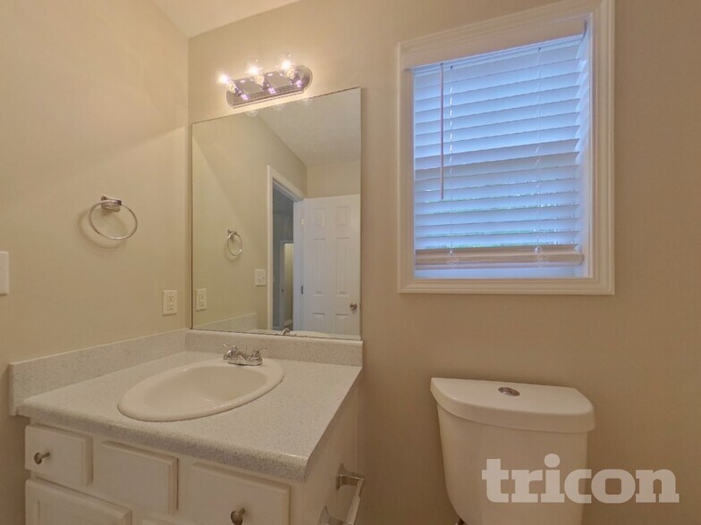 Building Photo - 334 Jacob Trail