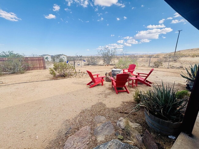 Building Photo - Joshua Tree Cabin in Peaceful, Wide Open S...