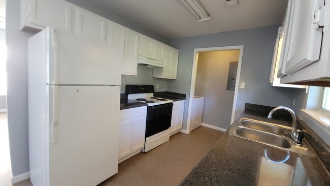 Building Photo - Section 8 Accepted!!!  "3-Bed Retreat on M...