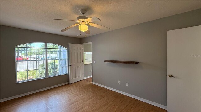 Building Photo - 871 Orchid Dr
