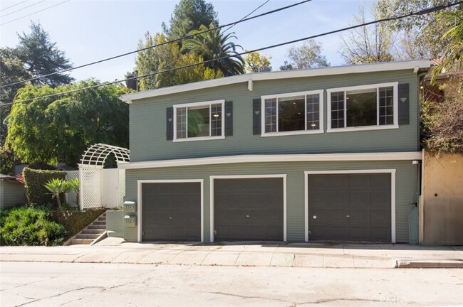 Building Photo - 336 Mt Washington Dr