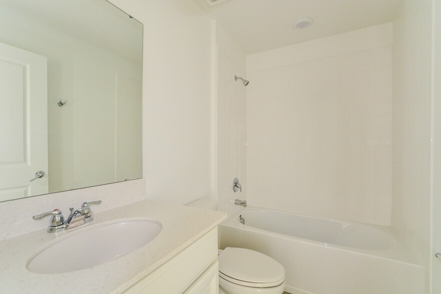 Building Photo - 33552 Sky Blossom Cir