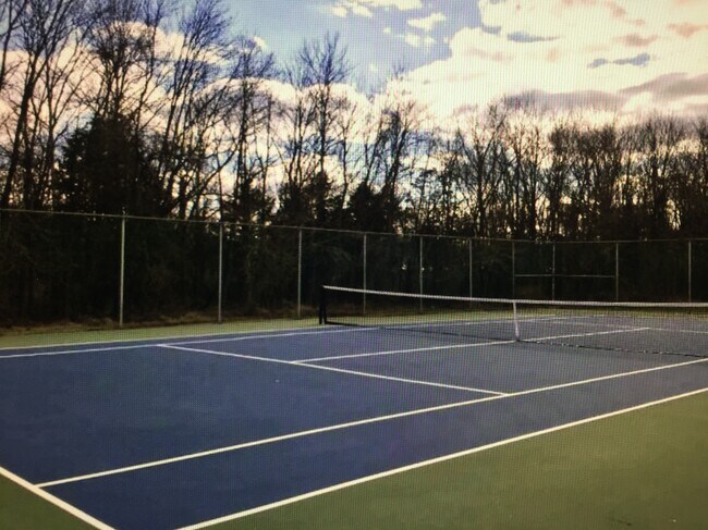 Building Photo - 48 Eaves Mill Rd