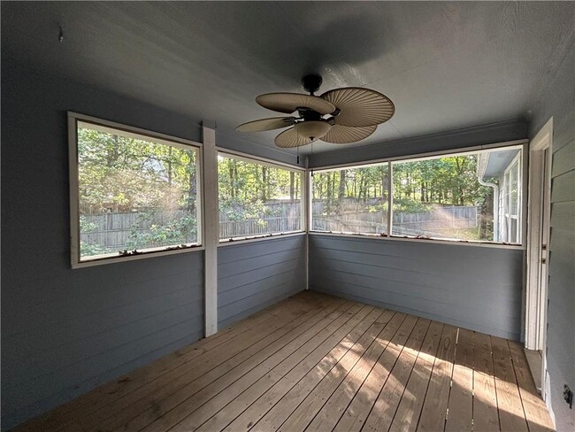 Building Photo - 2958 E Sterling Ct