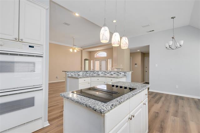 Building Photo - 1404 Ranch Hill Dr