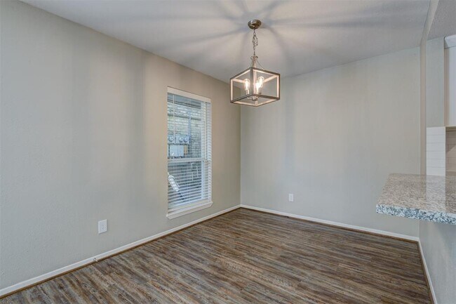 Building Photo - 513 Ridge St