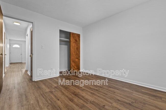 Building Photo - 4021 Victoria Way