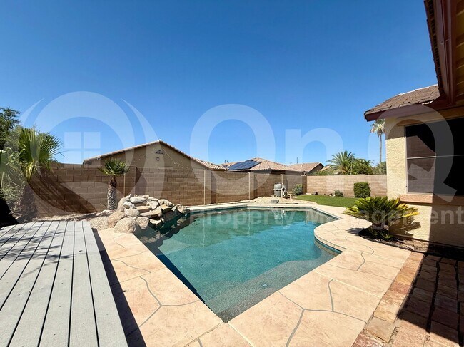 Building Photo - 3148 E Merlot St