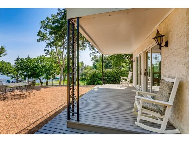 Building Photo - 18000 Breezy Point Rd