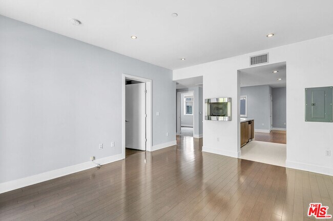 Building Photo - 1730 Sawtelle Blvd