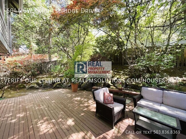 Building Photo - 6044 SW Knightsbridge Dr