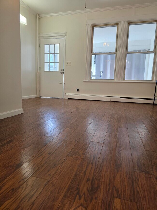 Building Photo - 426 Fairmount Ave