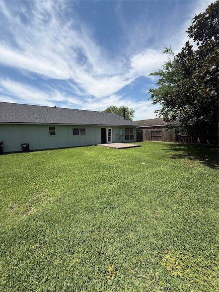 Building Photo - 17514 Heritage Cove Dr