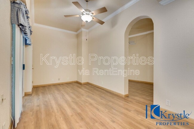 Building Photo - 20 Knoll Dr