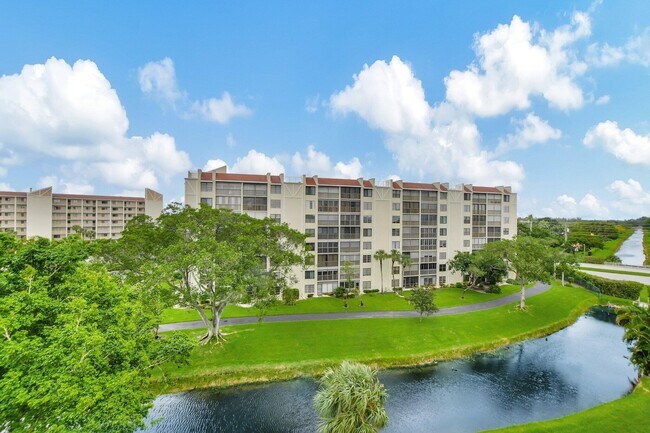 Building Photo - 14527 Bonaire Dr