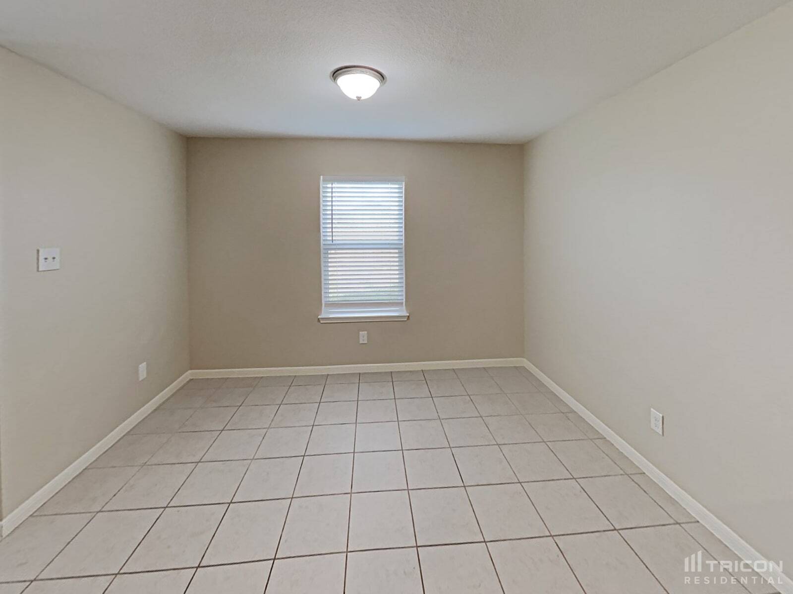 Building Photo - 441 Palomino Stand Dr