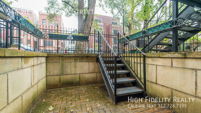 Building Photo - 944 W Montana St