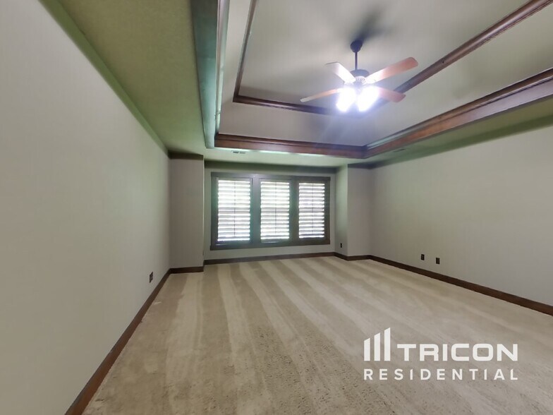 Building Photo - 20924 W 68th St
