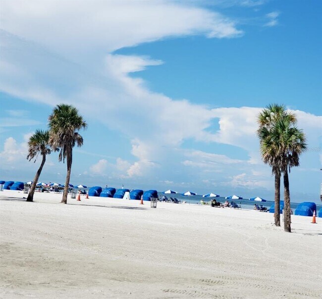 Building Photo - 10646 Hidden Banks Gln